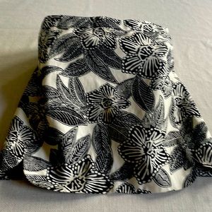 JCrew Black and white tropical print linen skirt